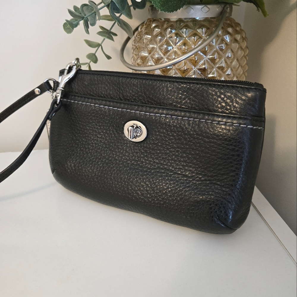 Coach Black Leather Wristlet - Picture 3 of 7